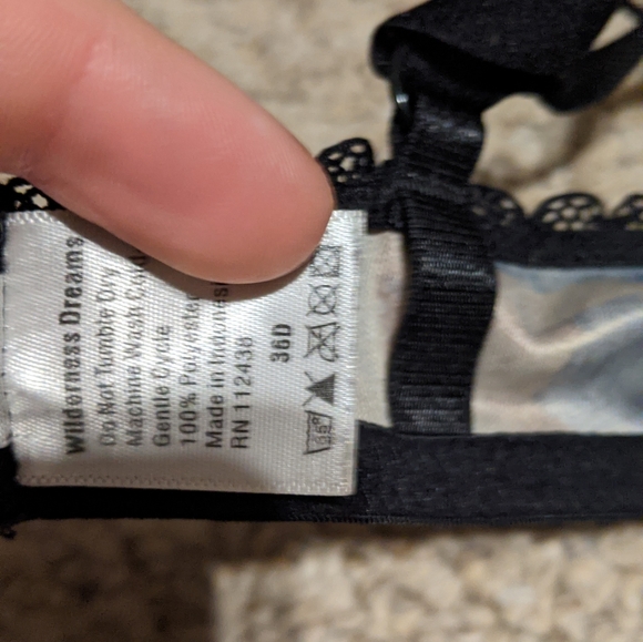 36D Padded Camo & Lace Bra - Picture 3 of 4